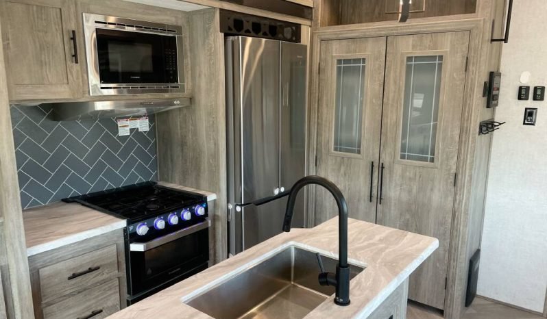 
								2020 Forest River 369BL full									