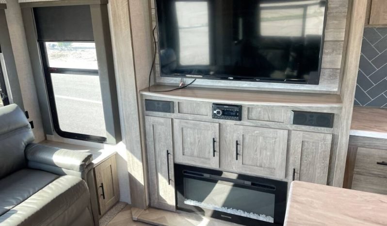 
								2020 Forest River 369BL full									