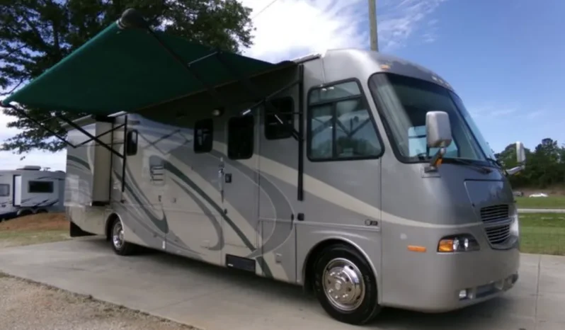 
								2005 Georgie Boy Cruise Master LE full									